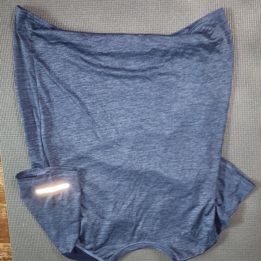 Athletic shirt